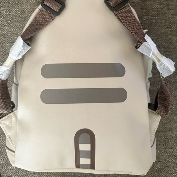 NWT Pusheen Mini Backpack Purse Gray Winking Cat 2018 Faux Leather New With Tags - Picture 4 of 11